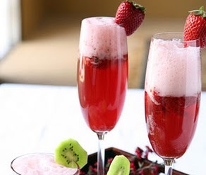 Strawberry Champagne Cocktail